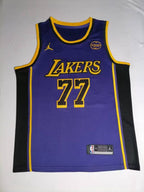 Lakers Jersey #77 — Dončić