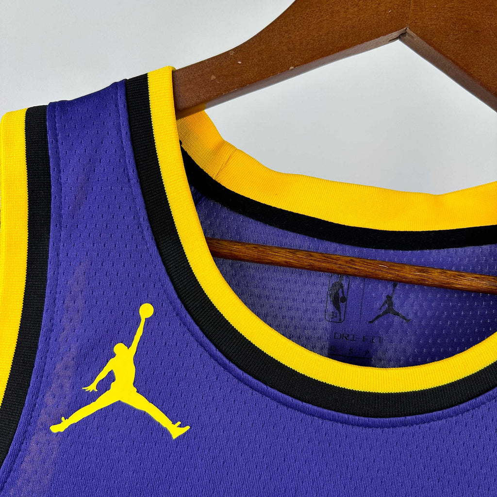 Lakers Jersey #77 — Dončić