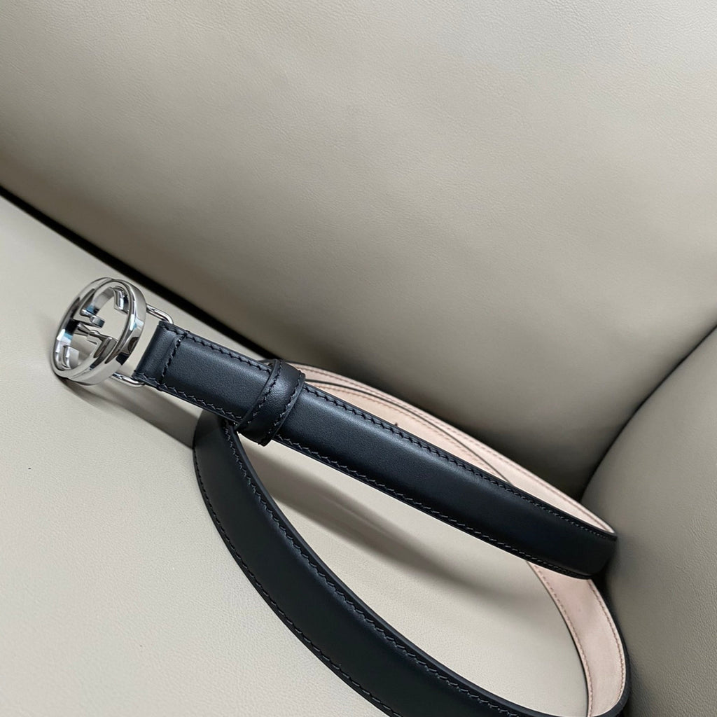 Gucci Women's Leather Belt – 2.0cm Slim Width