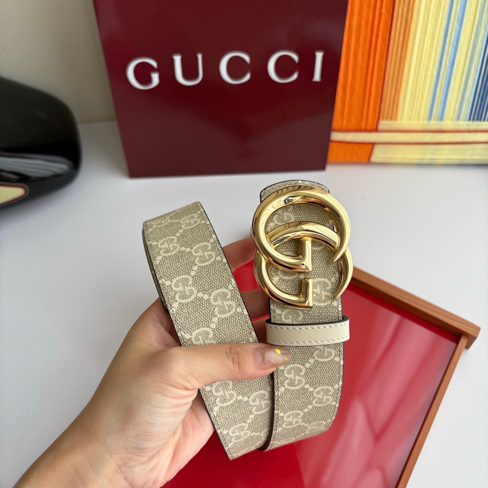 Gucci Men's Leather Belt – 4.0cm Wide