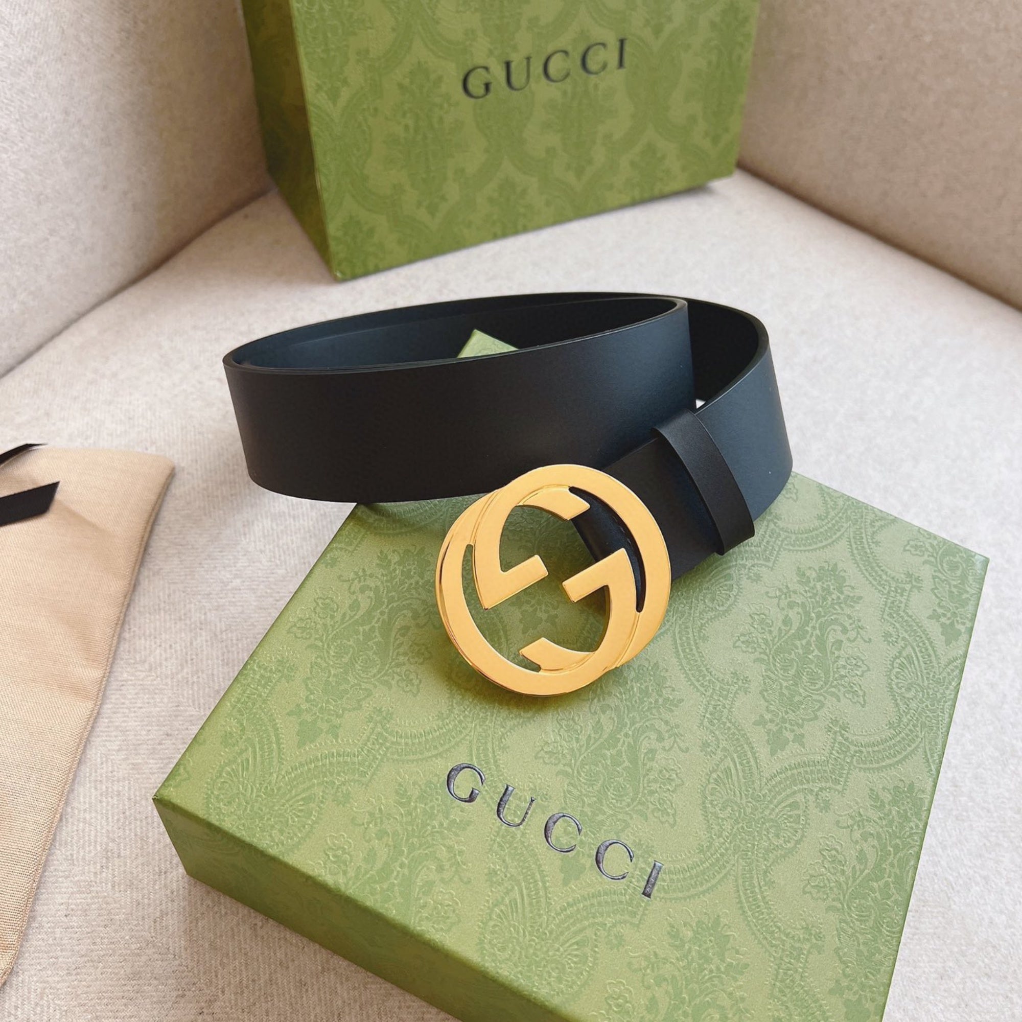 Gucci Men's Leather Belt – 3.8cm Width