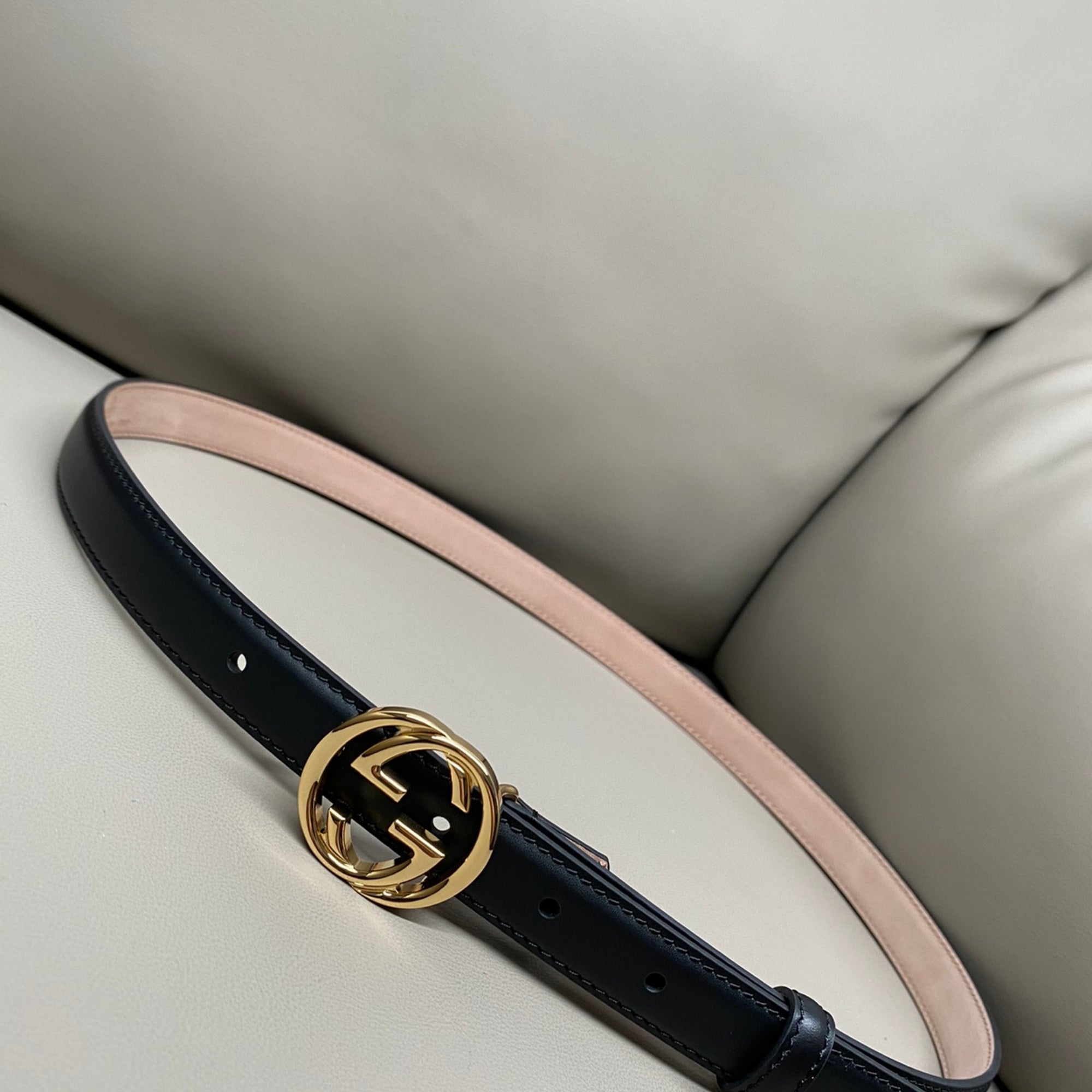 Gucci Women's Leather Belt – 2.0cm Slim Width