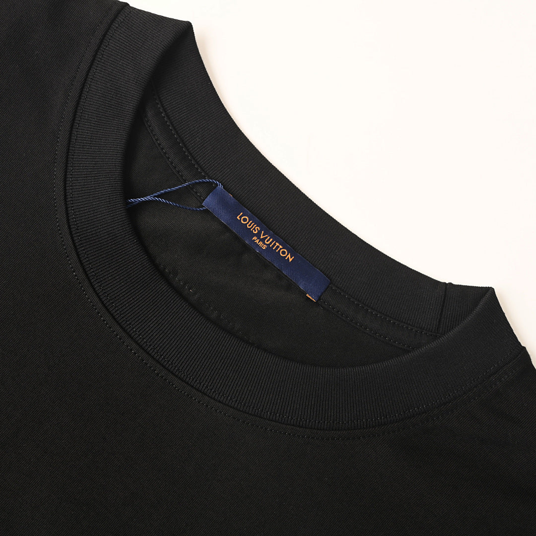 Louis Vuitton LV Mountain Velvet Jacquard Short-Sleeve T-Shirt | Organic Cotton