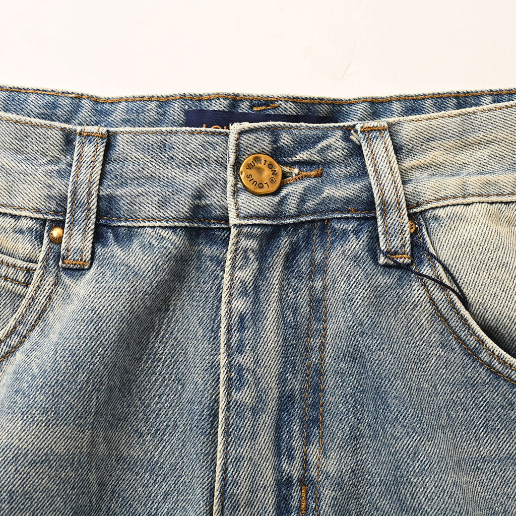 Louis Vuitton Spring/Summer 2025: Denim Trousers with Embossed LV Starfish on Back Pocket