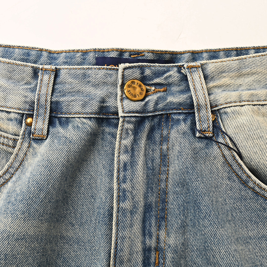 Louis Vuitton Spring/Summer 2025: Denim Trousers with Embossed LV Starfish on Back Pocket